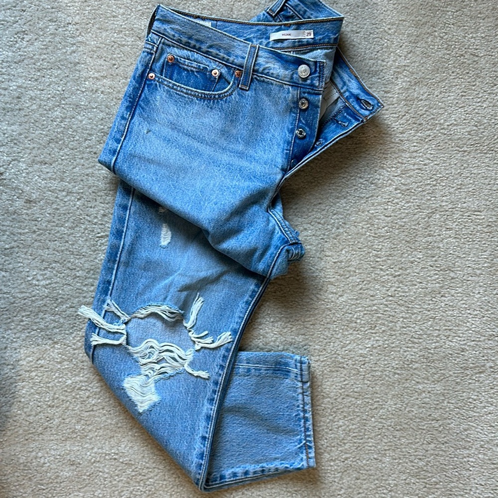 Levi’s Wedgie sz 29 button fly